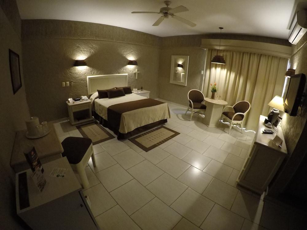 Hotel Layfer Del Centro, Cordoba, Ver Extérieur photo